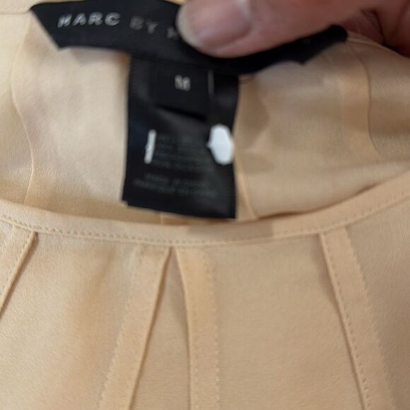 MARC BY MARC JACOBS TOP 100% SILK NWOT SIZE M - Picture 7 of 7